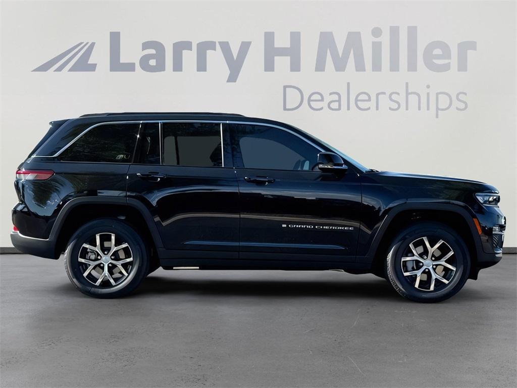 new 2025 Jeep Grand Cherokee car, priced at $45,087