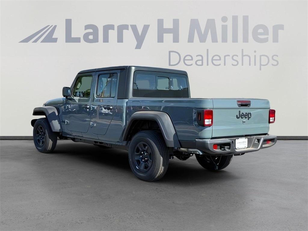 new 2025 Jeep Gladiator car, priced at $37,639