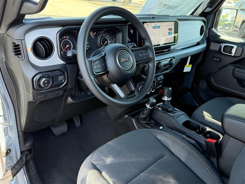 new 2025 Jeep Gladiator car, priced at $37,639