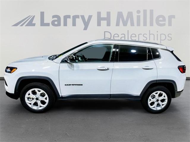 new 2025 Jeep Compass car, priced at $26,112