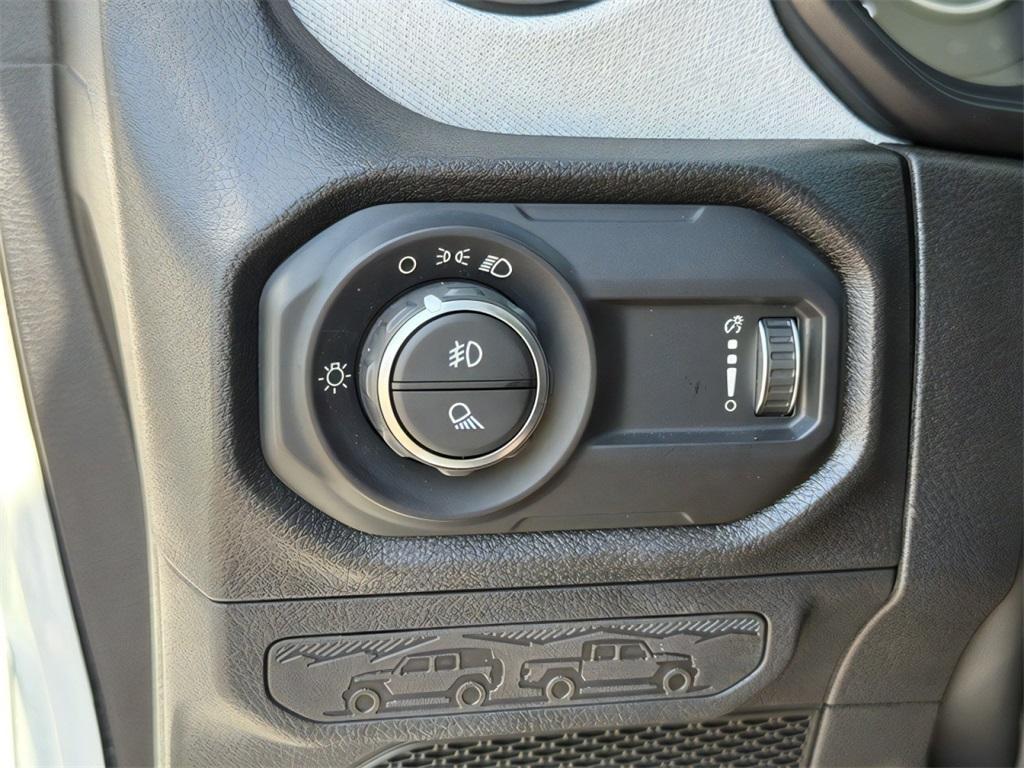 used 2025 Jeep Gladiator car, priced at $43,500