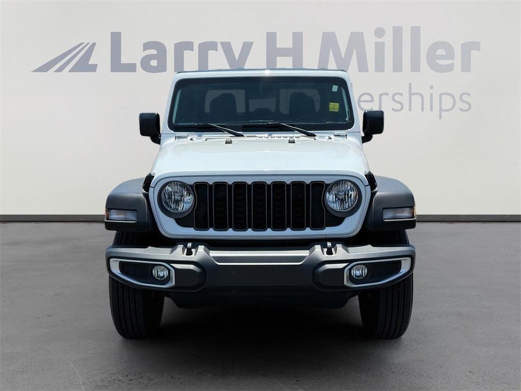used 2025 Jeep Gladiator car, priced at $43,500