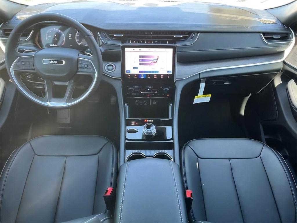 new 2025 Jeep Grand Cherokee car, priced at $45,853