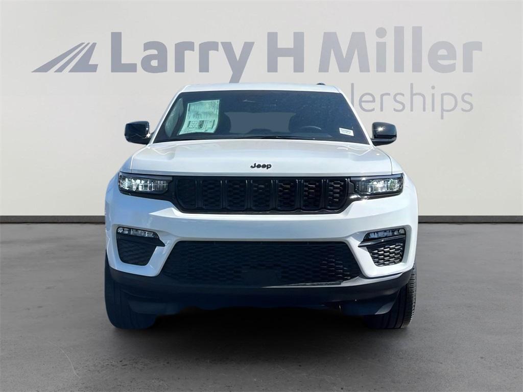 new 2025 Jeep Grand Cherokee car, priced at $45,853