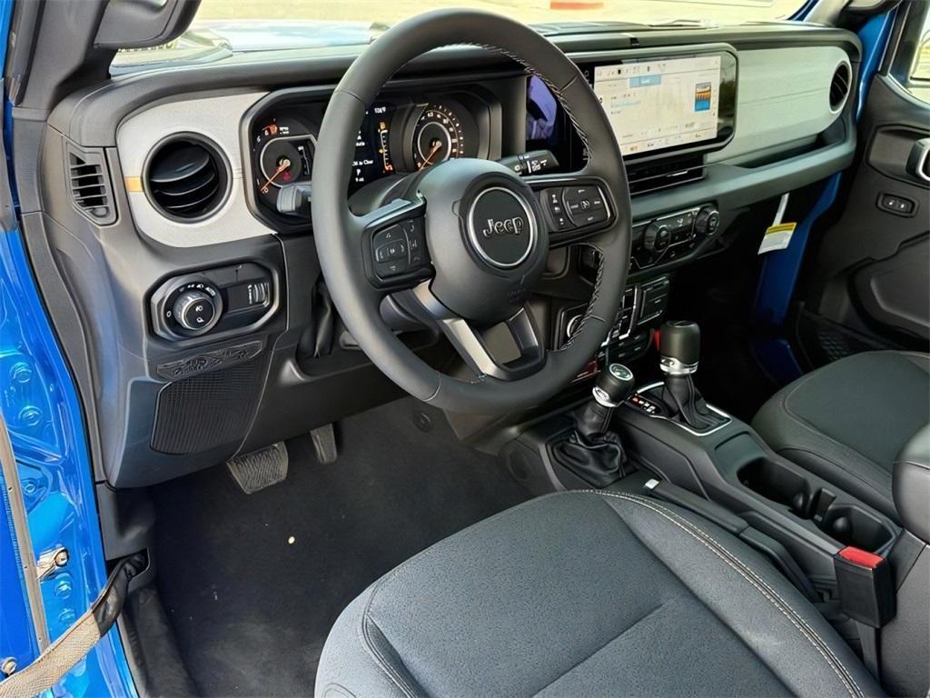 new 2025 Jeep Gladiator car, priced at $46,024
