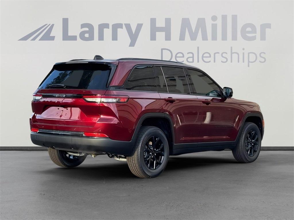 new 2025 Jeep Grand Cherokee car, priced at $40,072