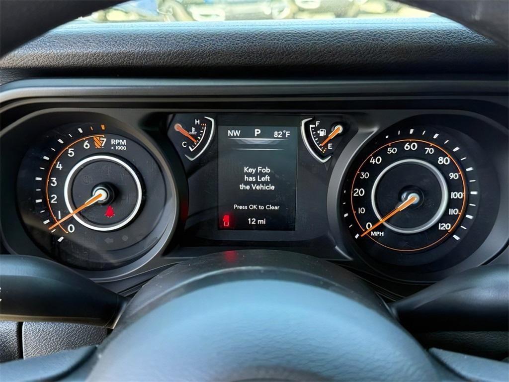 new 2025 Jeep Gladiator car, priced at $42,074
