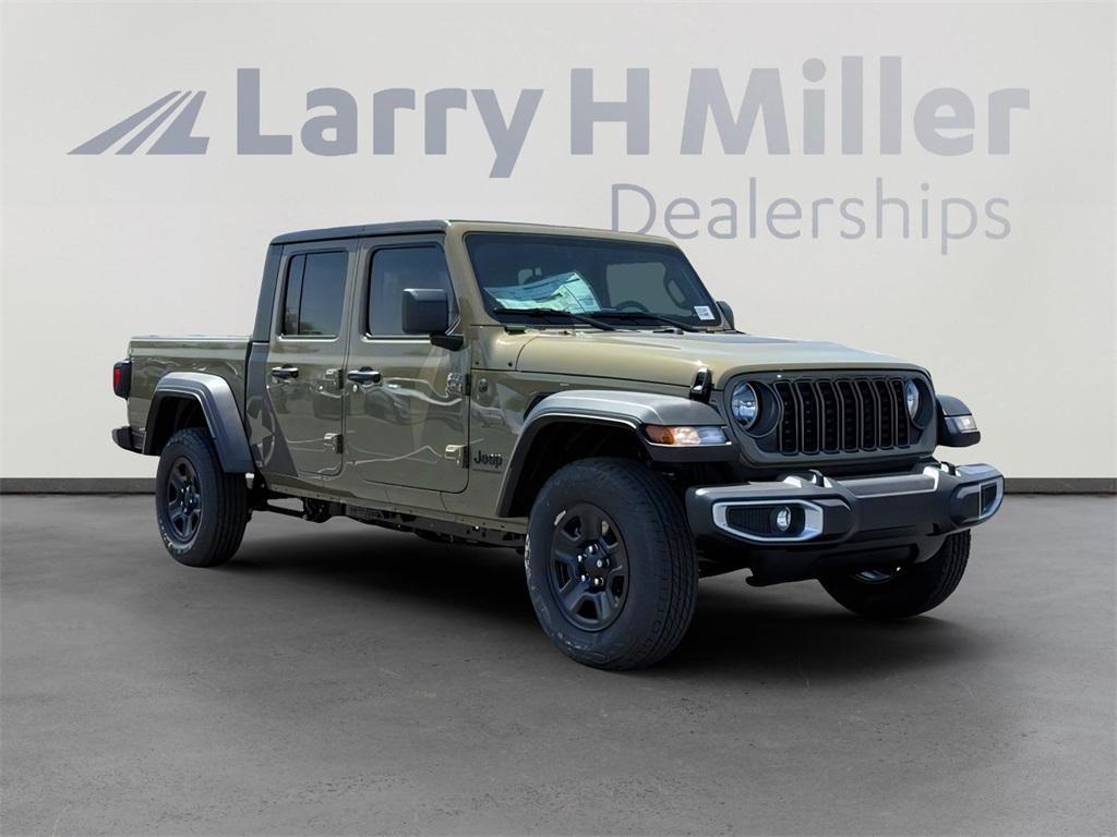 new 2025 Jeep Gladiator car, priced at $42,074
