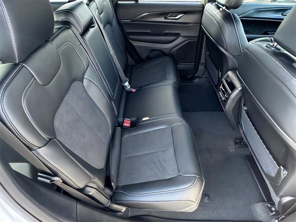 new 2025 Jeep Grand Cherokee car, priced at $43,477