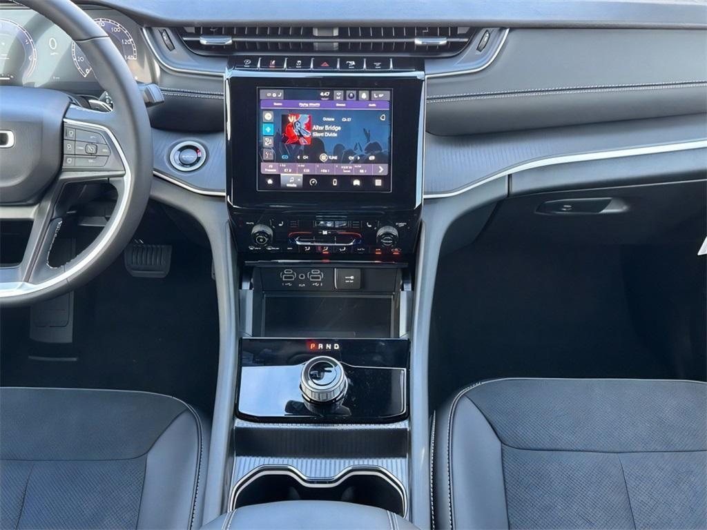 new 2025 Jeep Grand Cherokee car, priced at $43,477