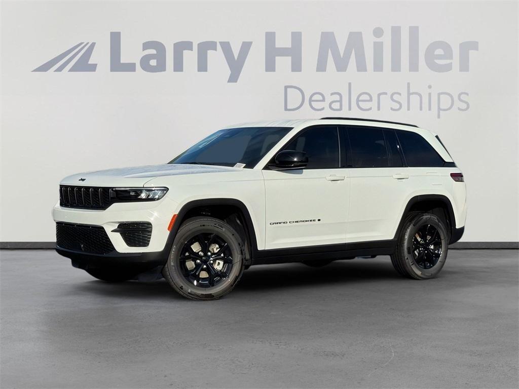 new 2025 Jeep Grand Cherokee car, priced at $43,477