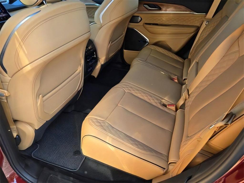 used 2025 Jeep Grand Cherokee car, priced at $55,500