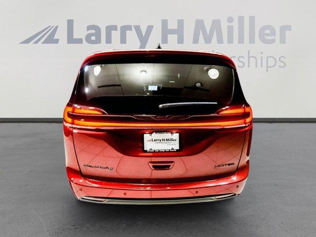 new 2025 Chrysler Pacifica car, priced at $49,432