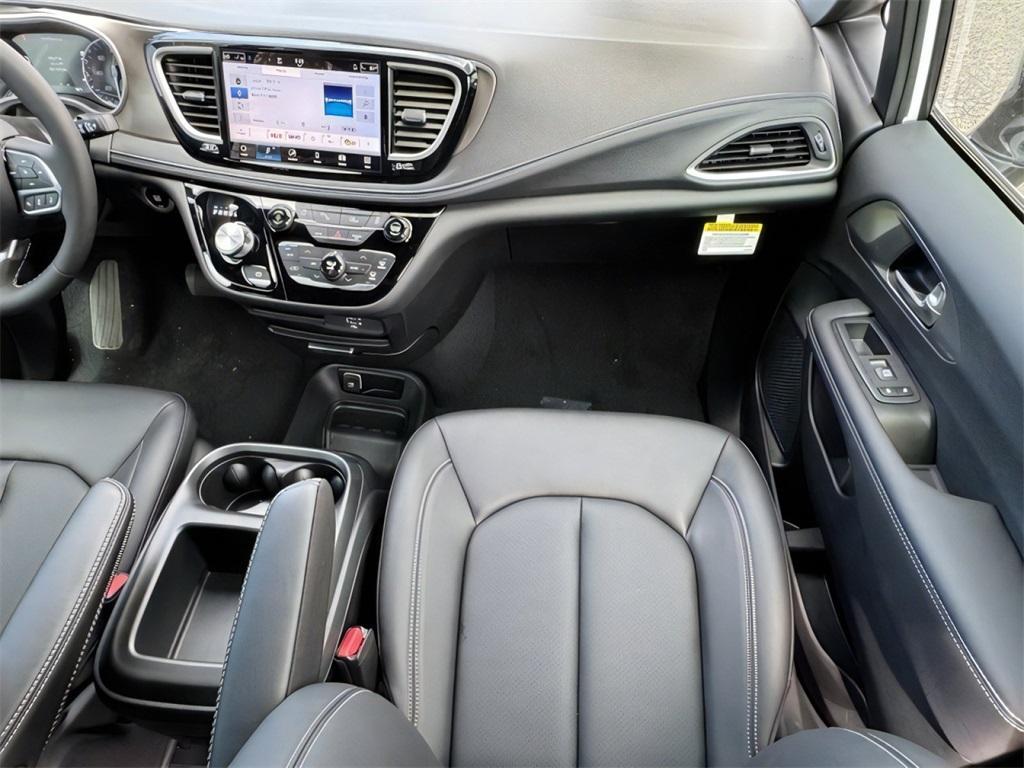 new 2026 Chrysler Pacifica car, priced at $43,460
