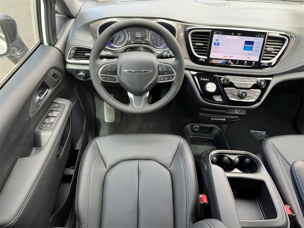 new 2026 Chrysler Pacifica car, priced at $43,460