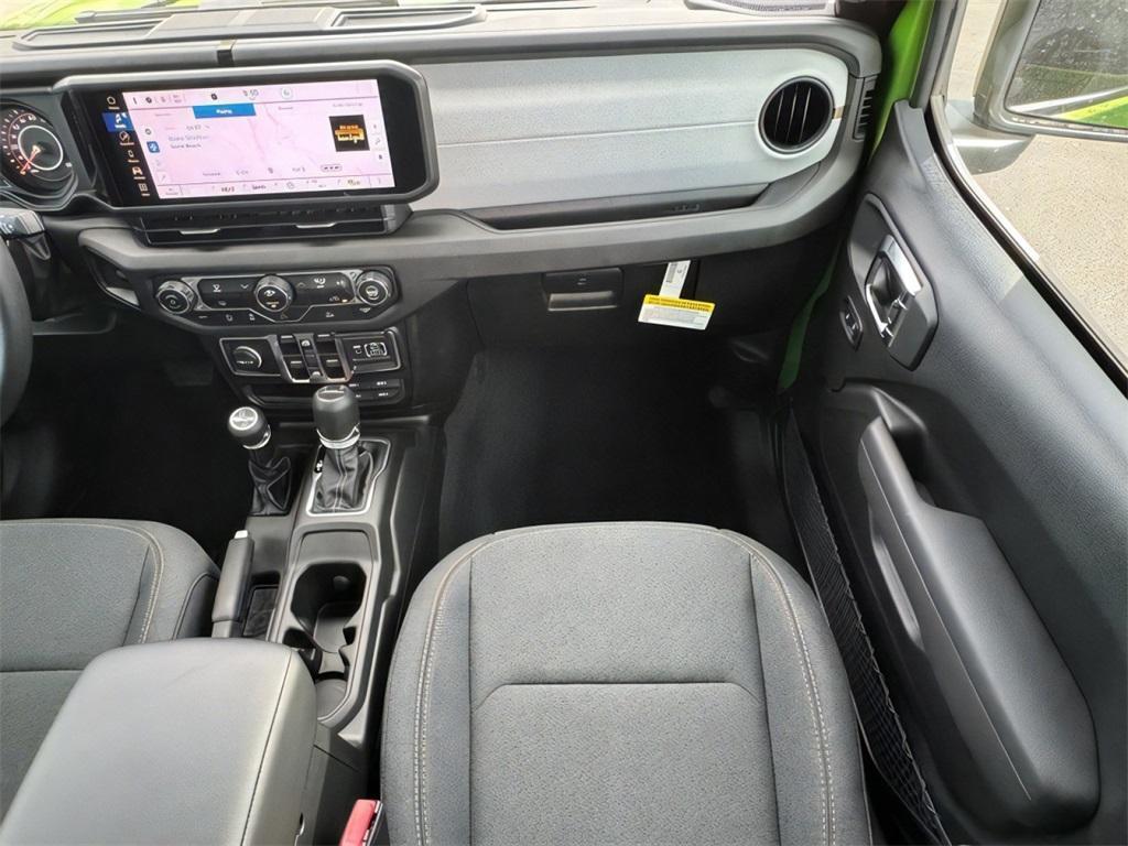 new 2025 Jeep Gladiator car, priced at $39,277