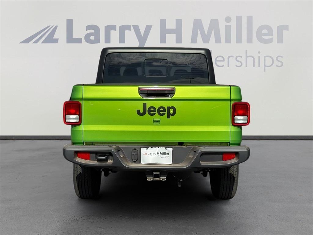 new 2025 Jeep Gladiator car, priced at $39,277