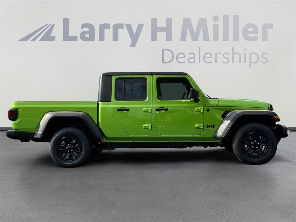 new 2025 Jeep Gladiator car, priced at $39,277