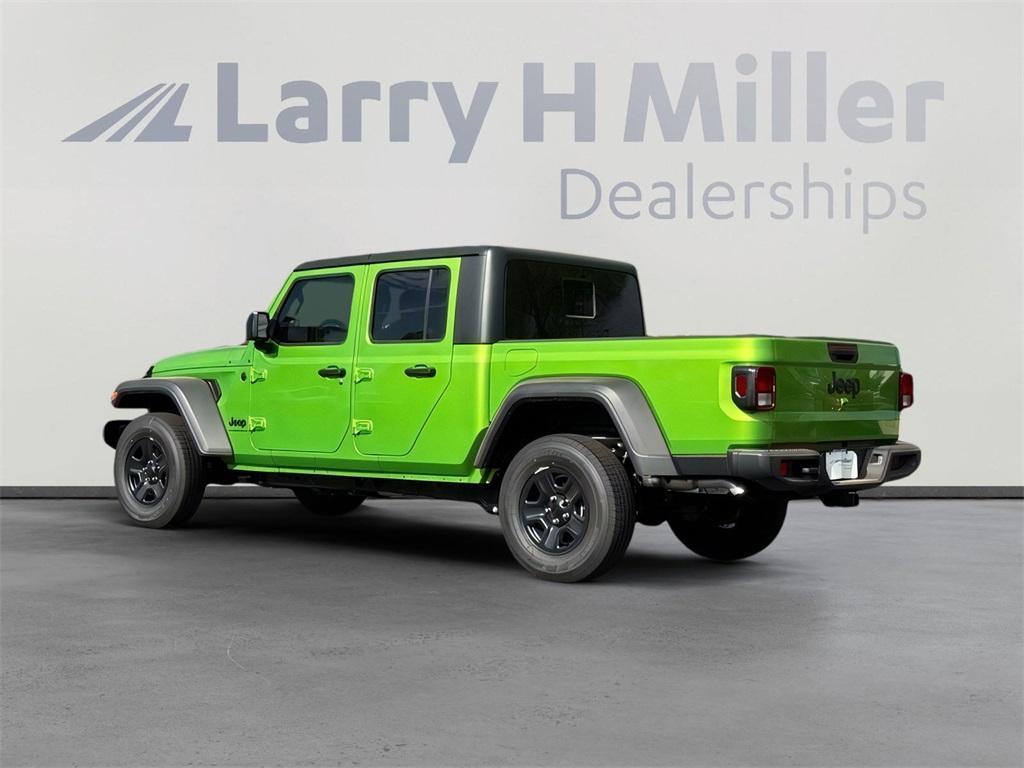 new 2025 Jeep Gladiator car, priced at $39,277