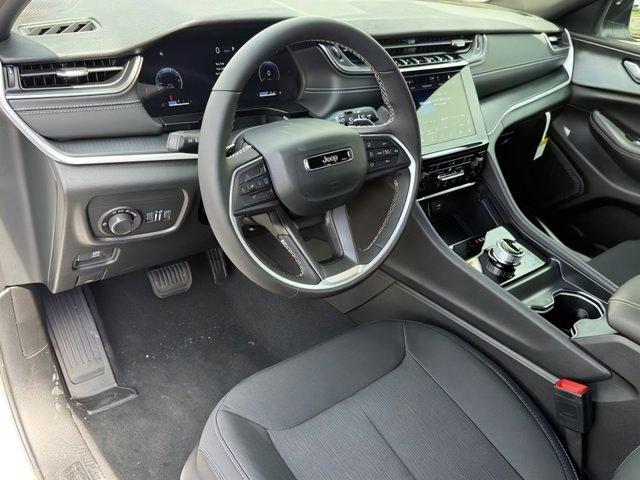 new 2025 Jeep Grand Cherokee L car, priced at $39,467