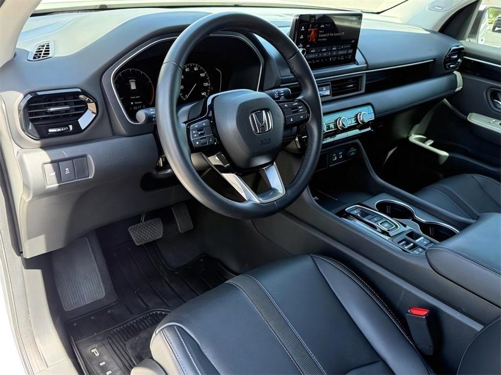 used 2024 Honda Pilot car, priced at $46,000