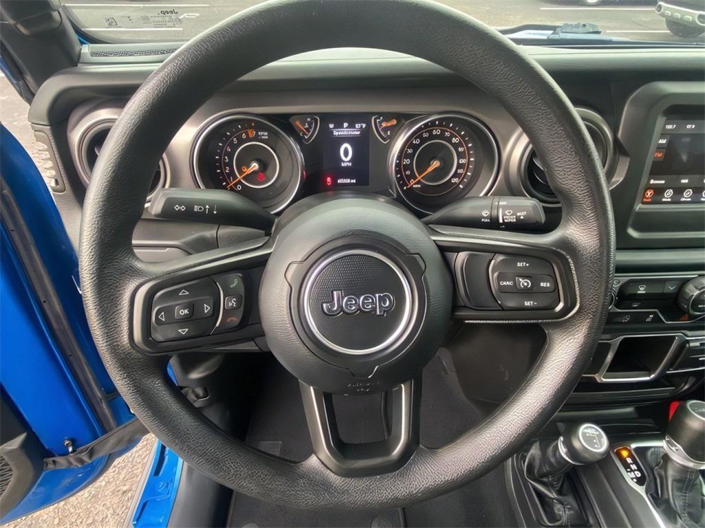 used 2023 Jeep Gladiator car, priced at $28,000