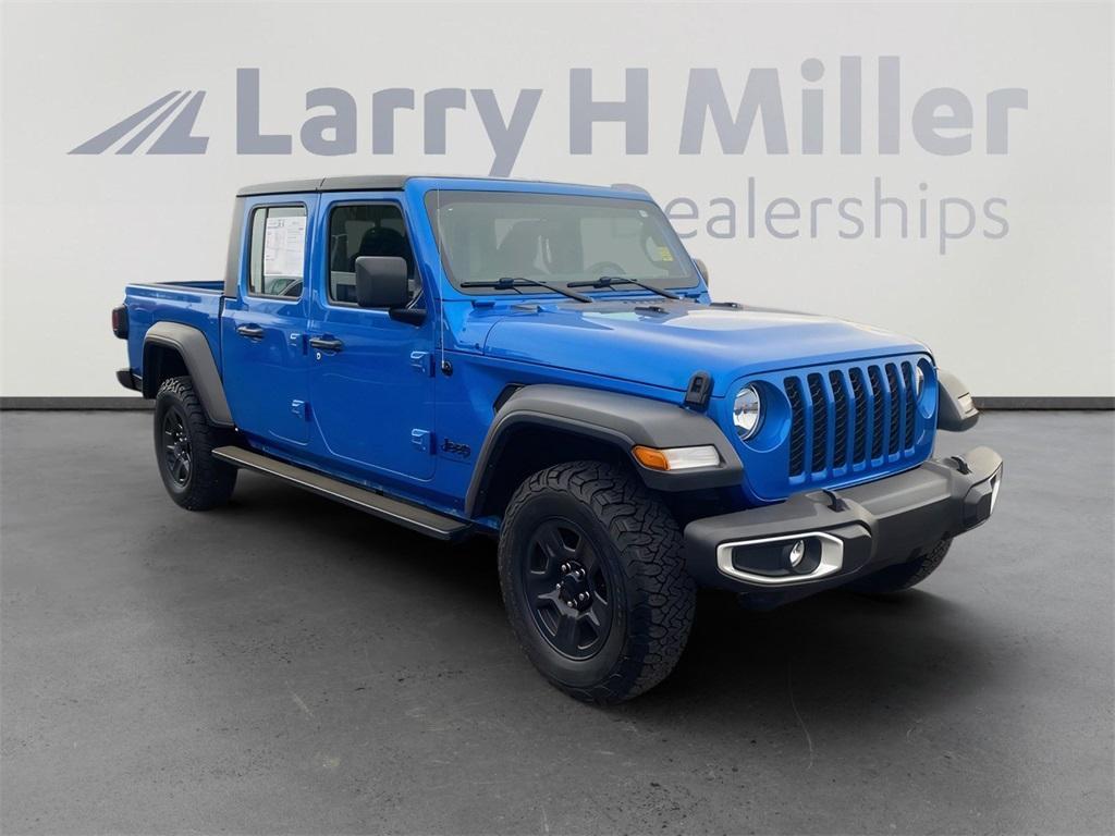 used 2023 Jeep Gladiator car, priced at $28,000