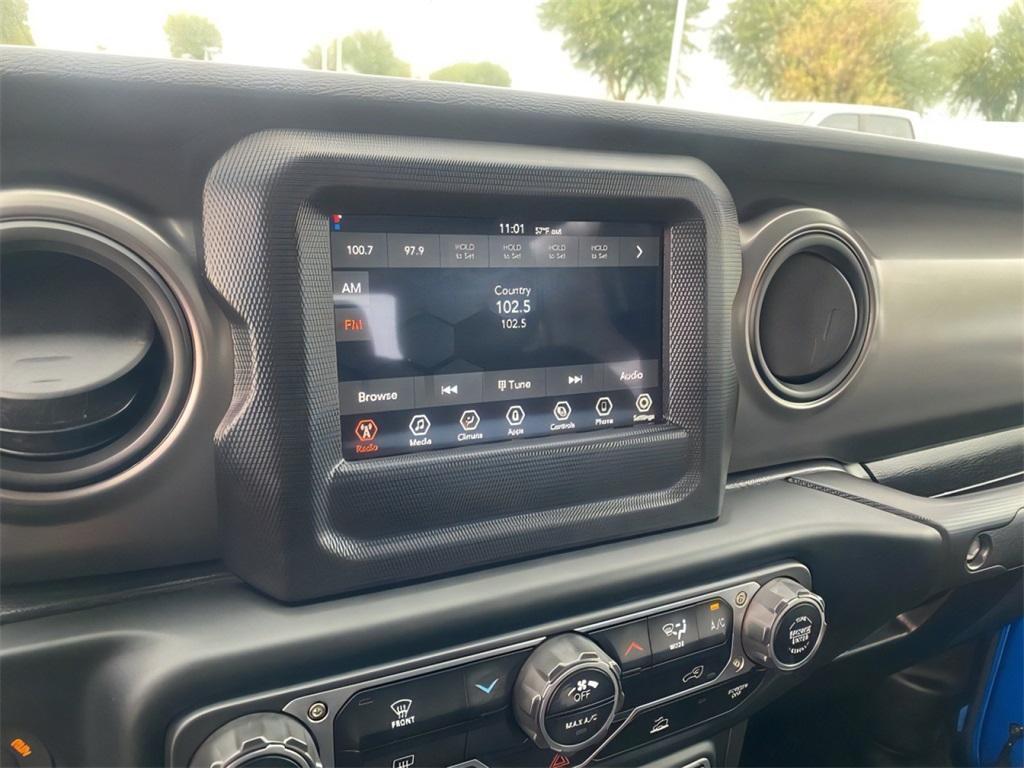 used 2023 Jeep Gladiator car, priced at $28,000