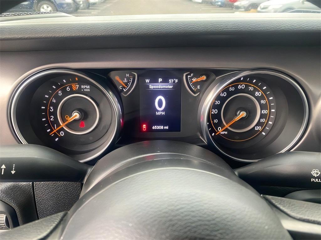 used 2023 Jeep Gladiator car, priced at $28,000