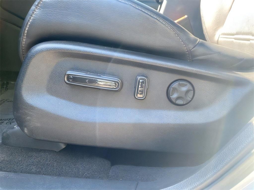 used 2018 Honda CR-V car, priced at $23,000