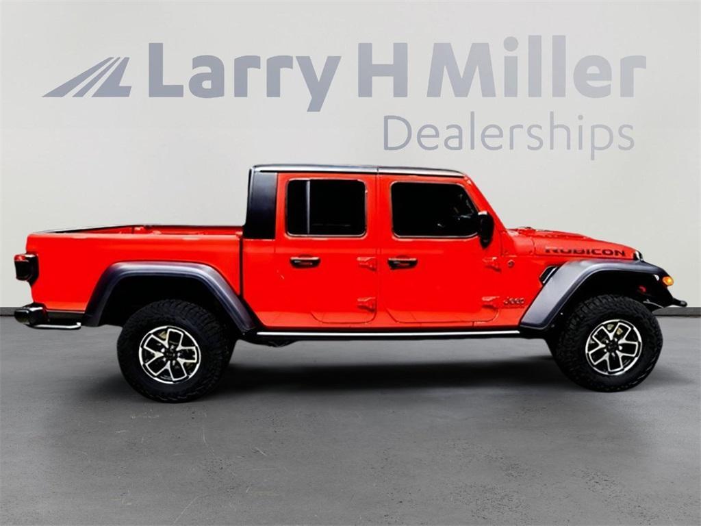 new 2025 Jeep Gladiator car, priced at $52,827