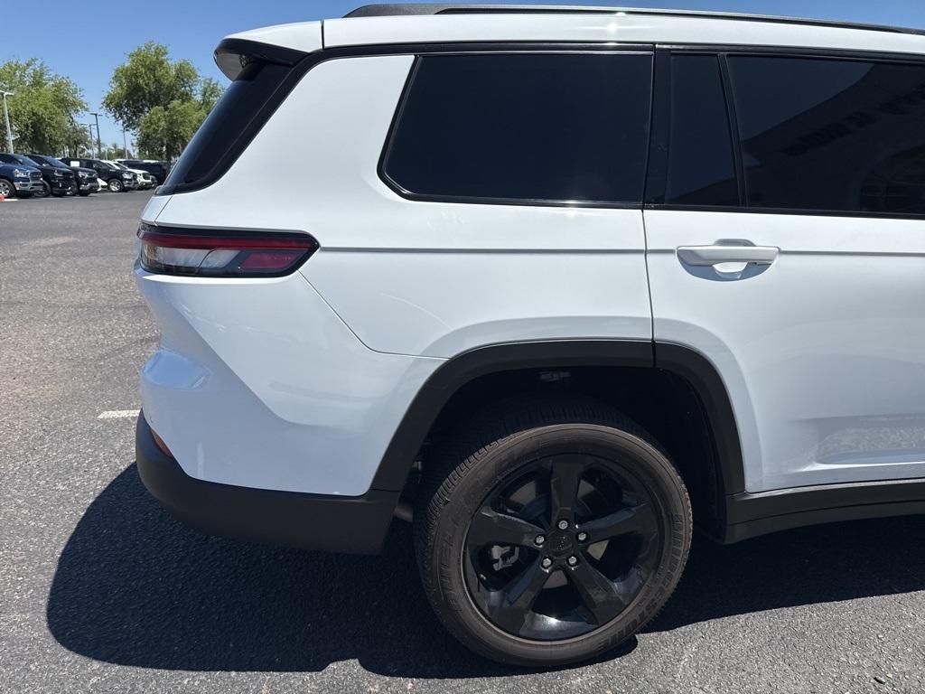 used 2024 Jeep Grand Cherokee L car
