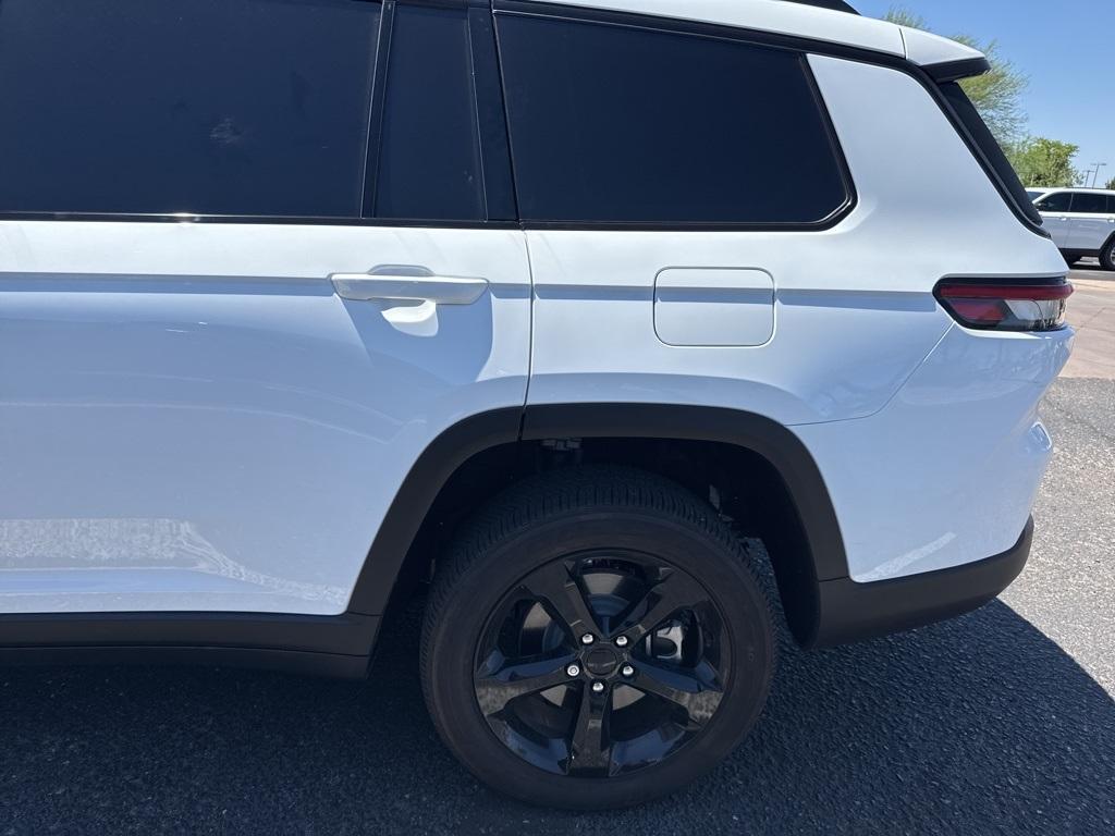 used 2024 Jeep Grand Cherokee L car