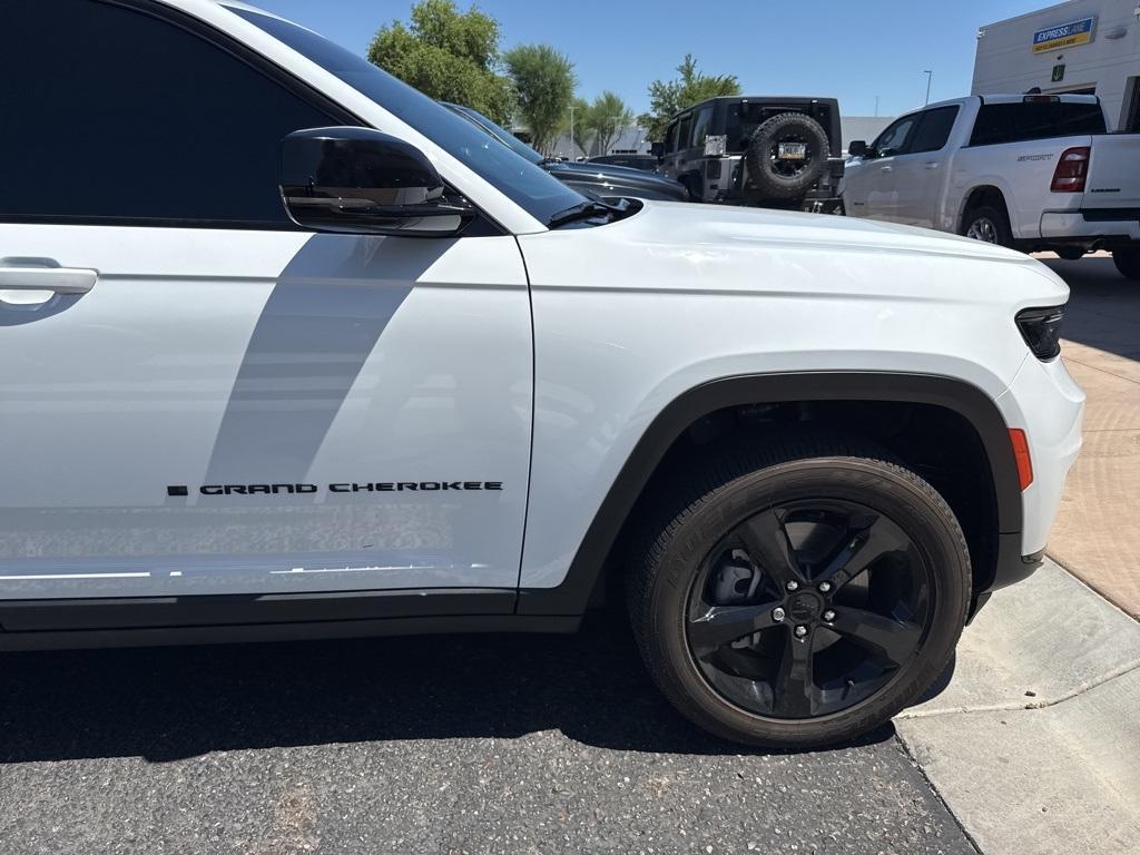 used 2024 Jeep Grand Cherokee L car