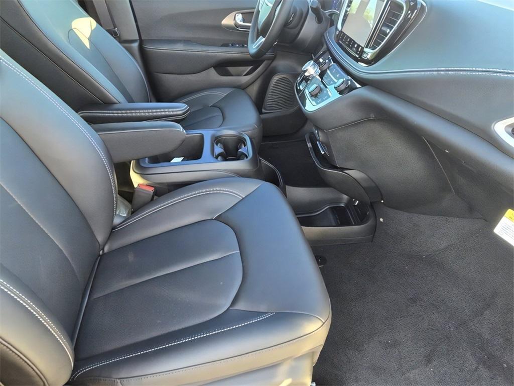 new 2026 Chrysler Pacifica car, priced at $42,210