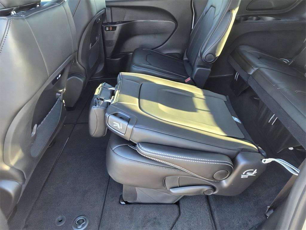 new 2026 Chrysler Pacifica car, priced at $42,210