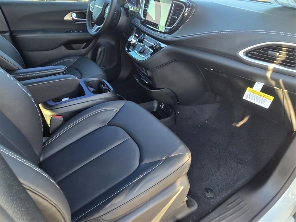 new 2026 Chrysler Pacifica car, priced at $42,210
