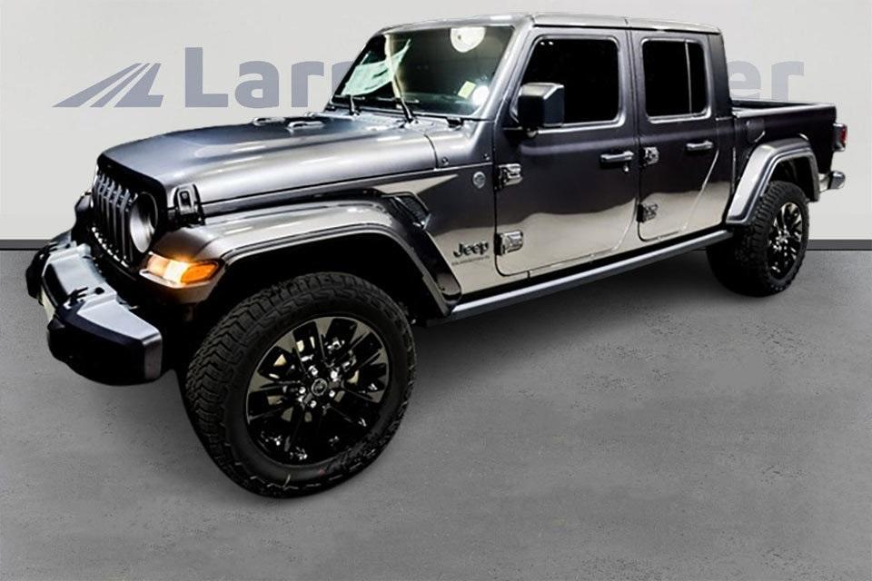 new 2025 Jeep Gladiator car, priced at $42,272