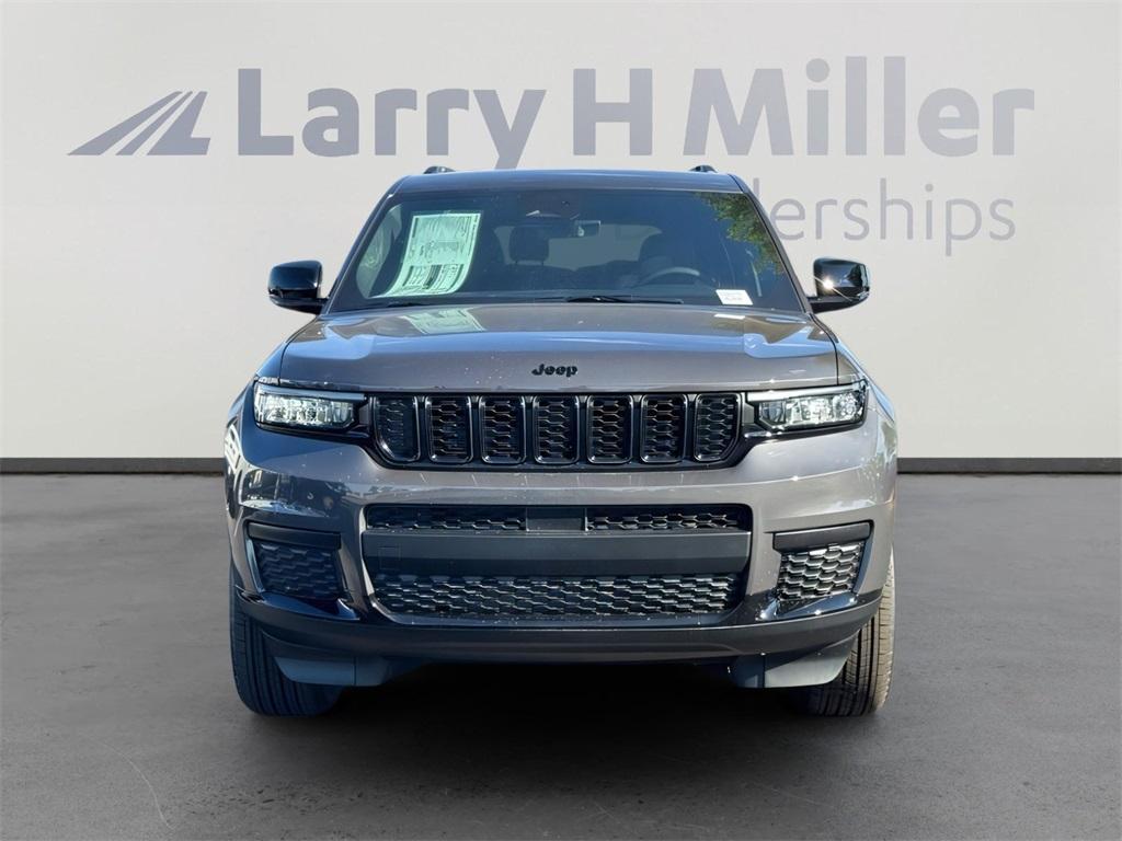 new 2025 Jeep Grand Cherokee L car, priced at $39,072