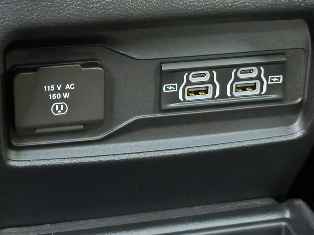 new 2025 Jeep Grand Cherokee L car, priced at $39,072