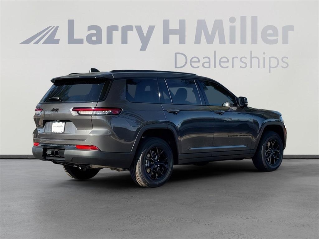 new 2025 Jeep Grand Cherokee L car, priced at $39,072