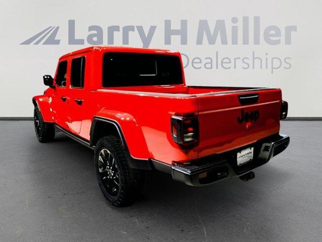 new 2025 Jeep Gladiator car, priced at $42,272