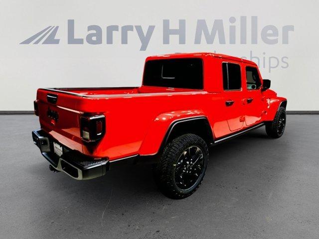 new 2025 Jeep Gladiator car, priced at $42,272