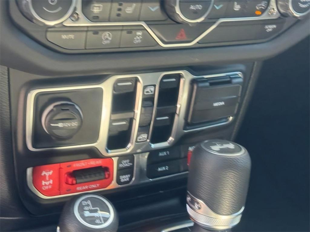 new 2025 Jeep Wrangler car, priced at $54,770