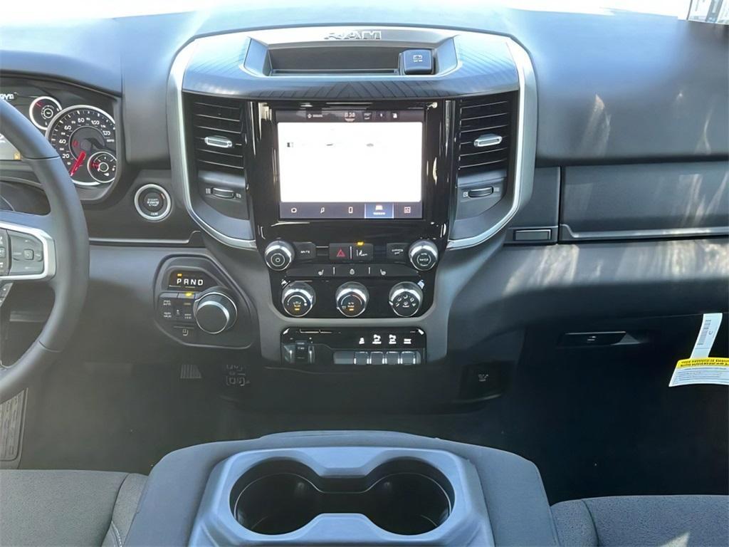 new 2025 Ram 1500 car, priced at $47,075