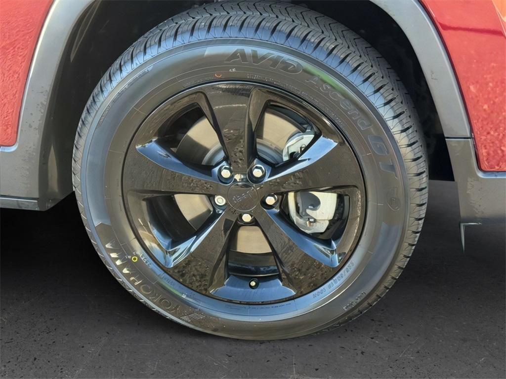 used 2021 Jeep Cherokee car, priced at $21,500