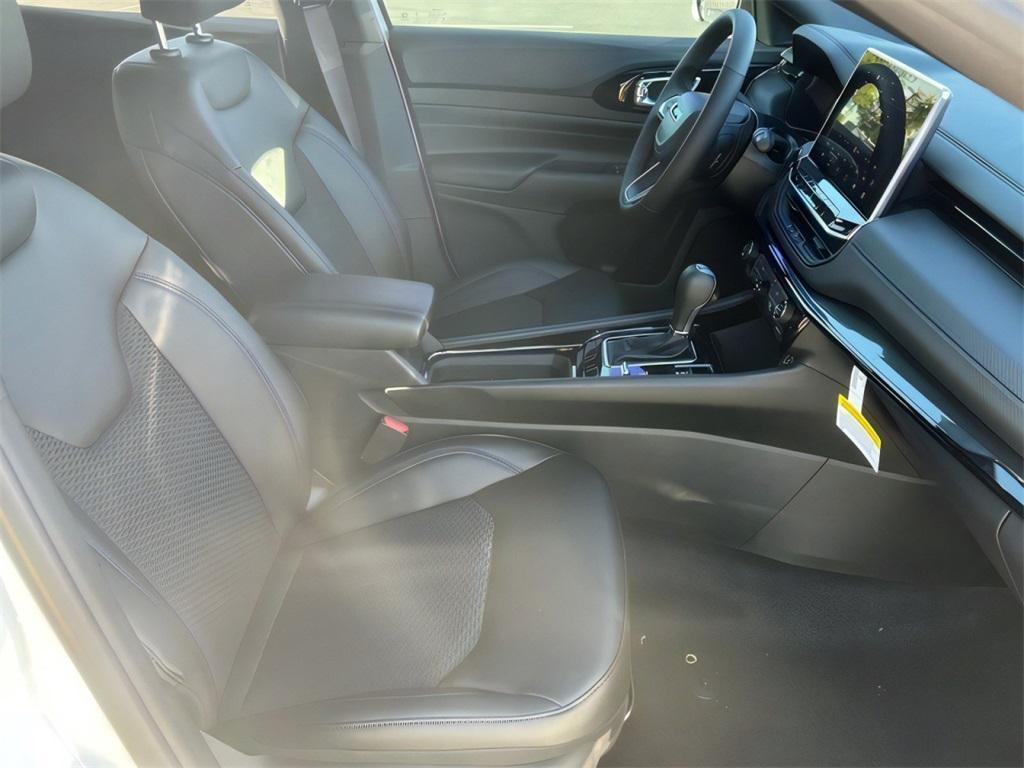 new 2025 Jeep Compass car, priced at $27,007