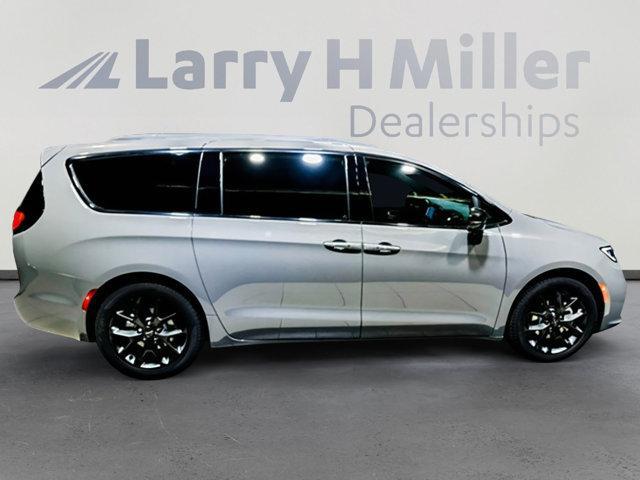 new 2025 Chrysler Pacifica car, priced at $46,107