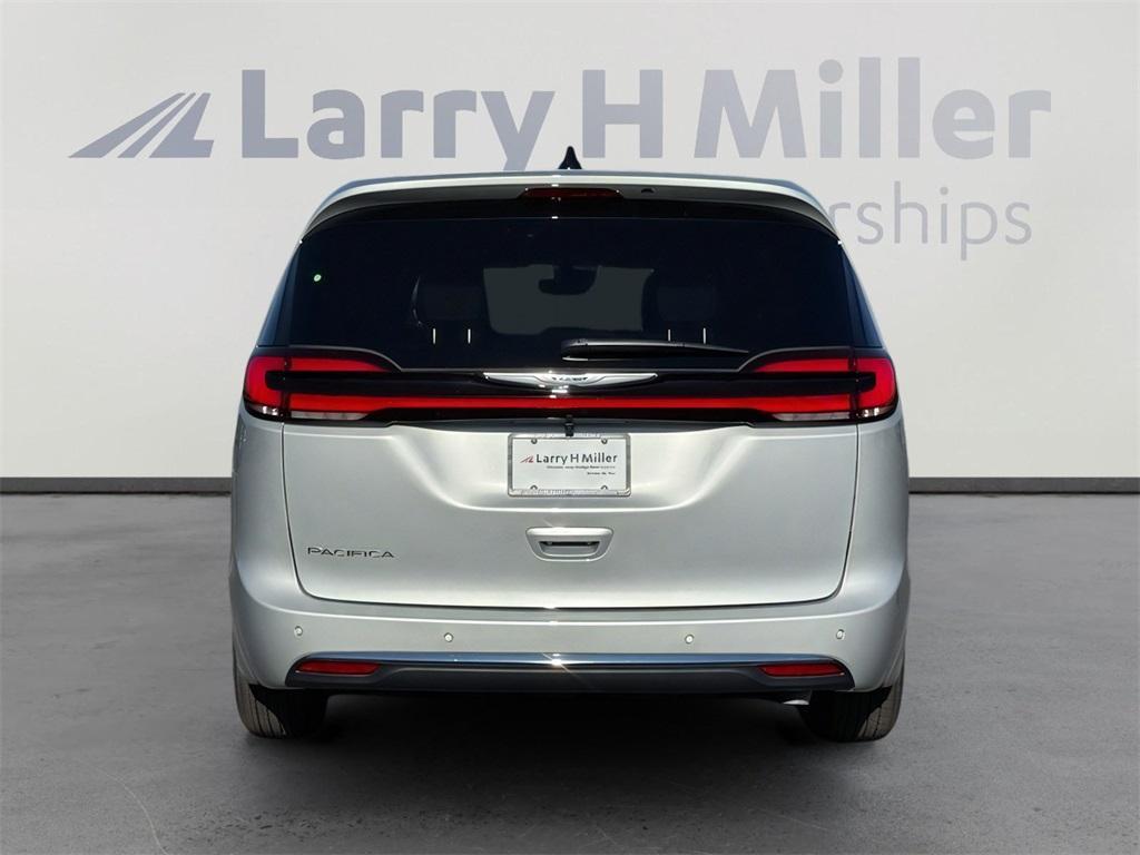 new 2026 Chrysler Pacifica car, priced at $42,335
