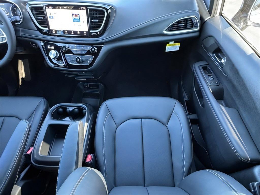 new 2026 Chrysler Pacifica car, priced at $42,335